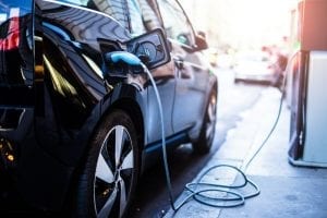 Es seguro invertir en un coche eléctrico